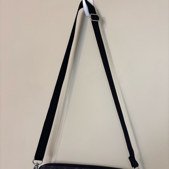 baggallini Go Bagg in Midnight Blossom Print - Picture 4 of 12